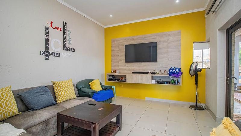 6 Bedroom Property for Sale in Dana Bay Western Cape